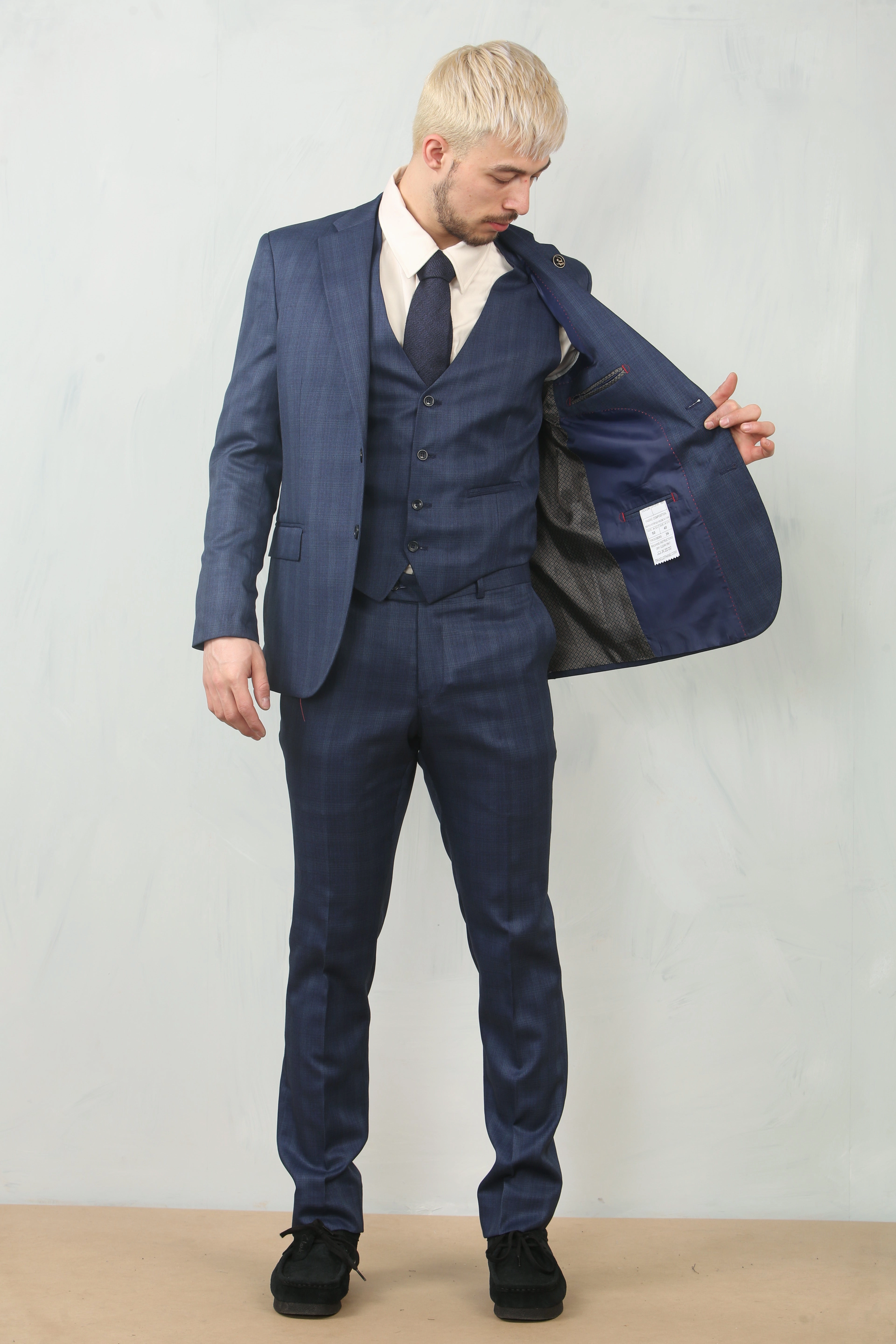 IM31 3 Piece Prince Of Wales Check Suit
